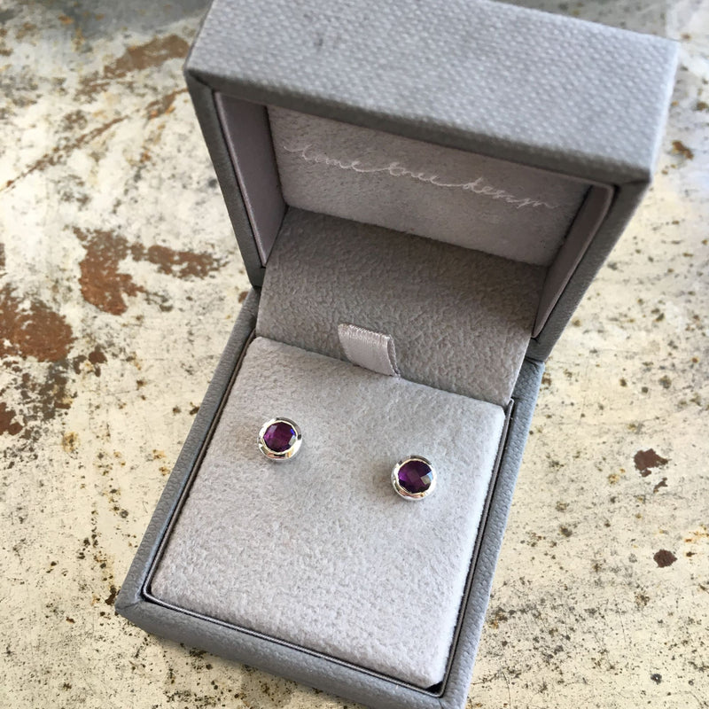 Birthstone Stud Earrings February: Amethyst & Silver