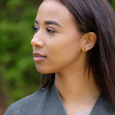 Birthstone Stud Earrings May: Emerald & Silver