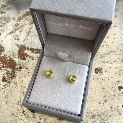 Birthstone Stud Earrings August: Peridot & Gold Vermeil